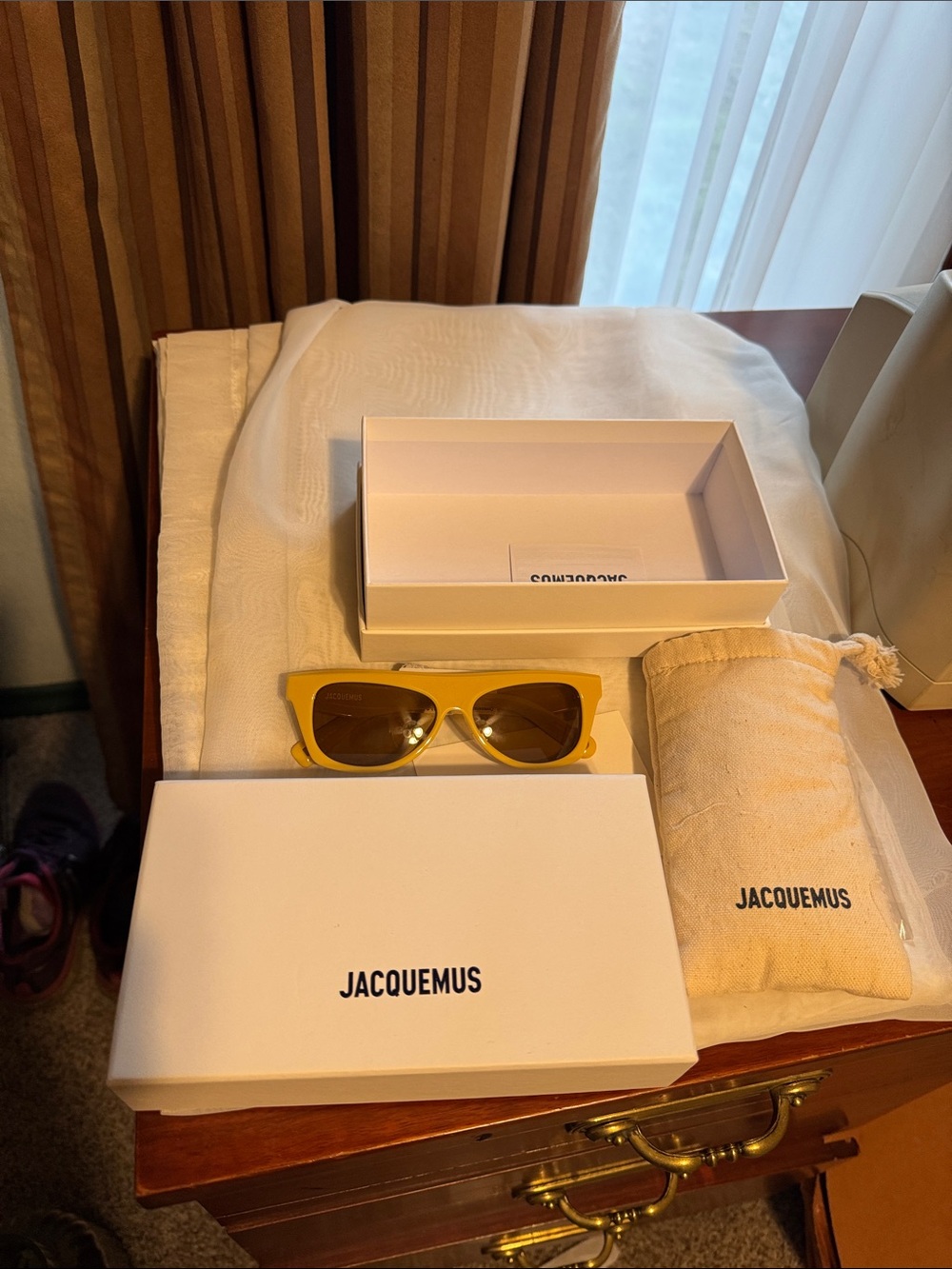 Jacquemus Cream Yellow Rectangular Sunglasses - Picture 4 of 12